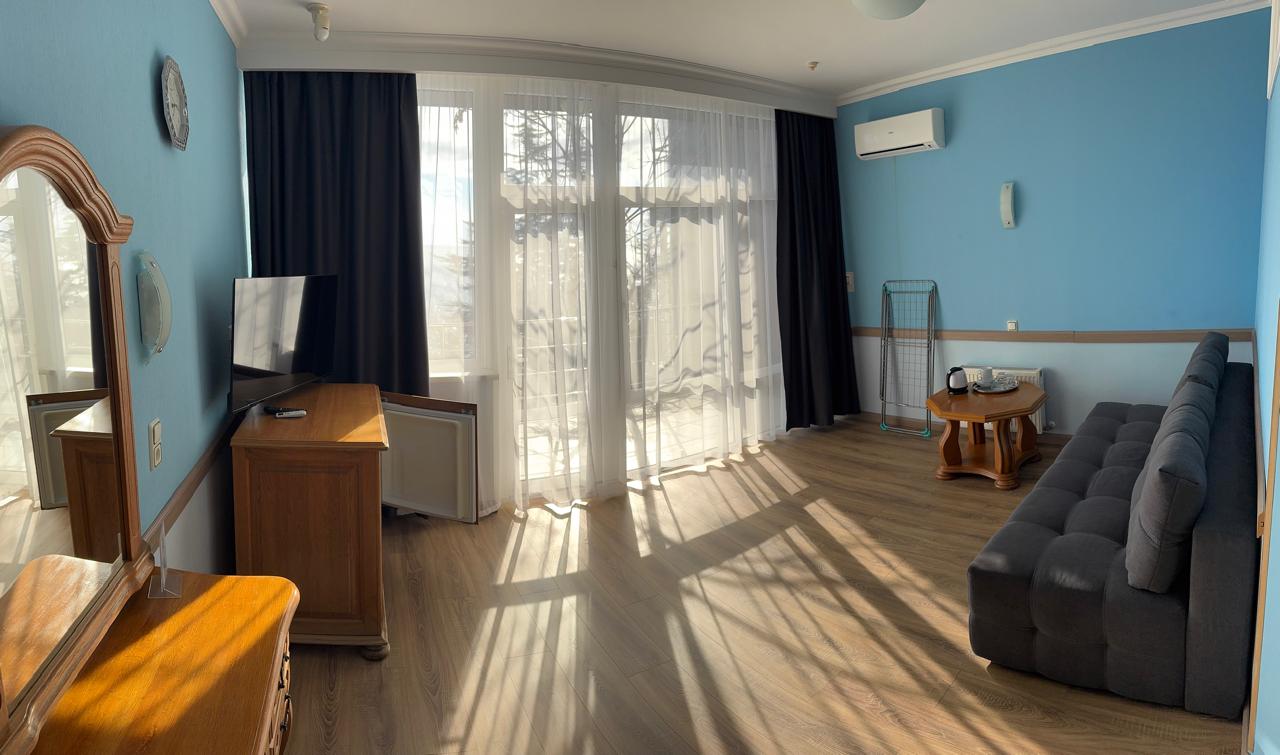 Room Photo