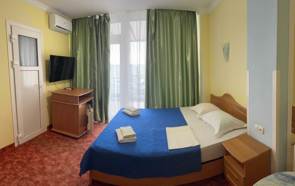 Room Photo