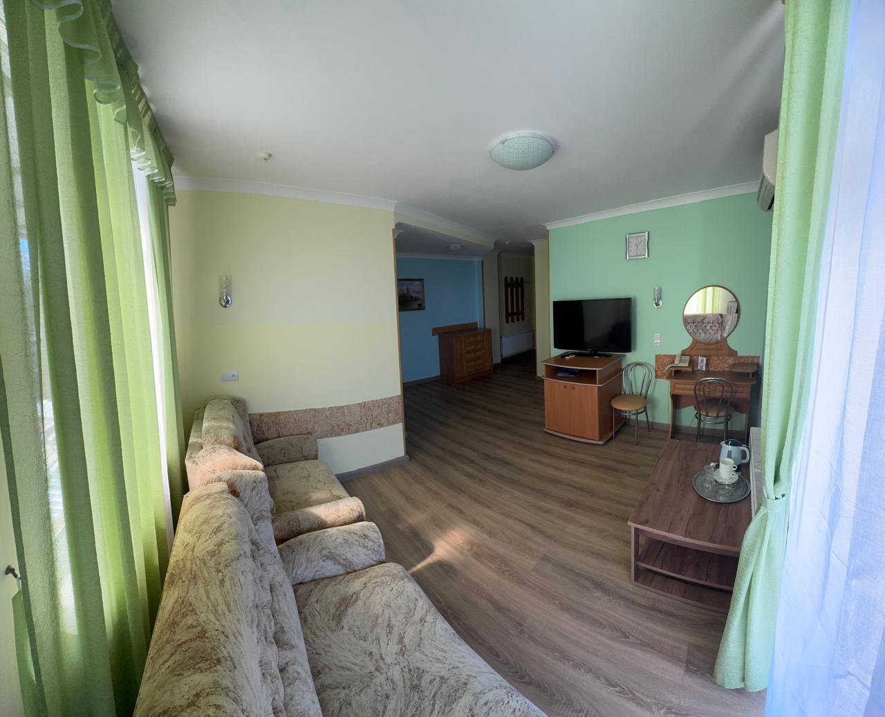 Room Photo